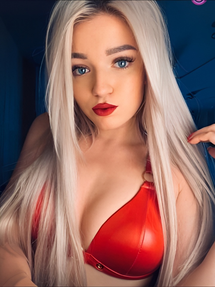 Эльза привлекальеная девушка из Зеленокумска цена от 4000 руб