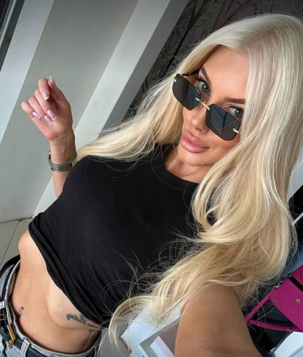 Инга привлекальеная девушка из Зеленокумска цена от 7000 руб