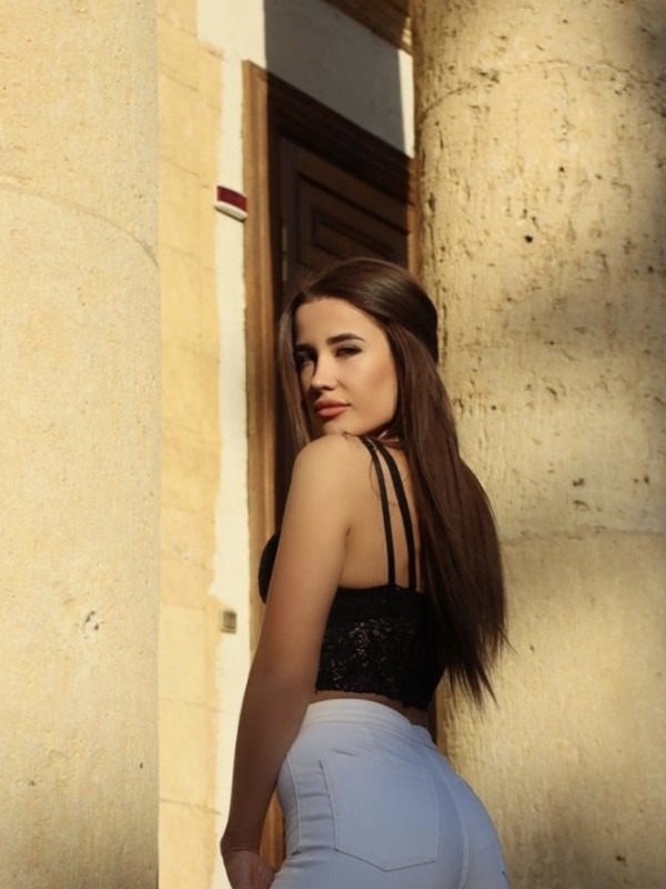 Наташа привлекательная девушка из Зеленокумска цена от 4000 руб