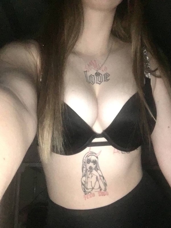 Рита привлекательная девушка из Зеленокумска цена от 3000 руб