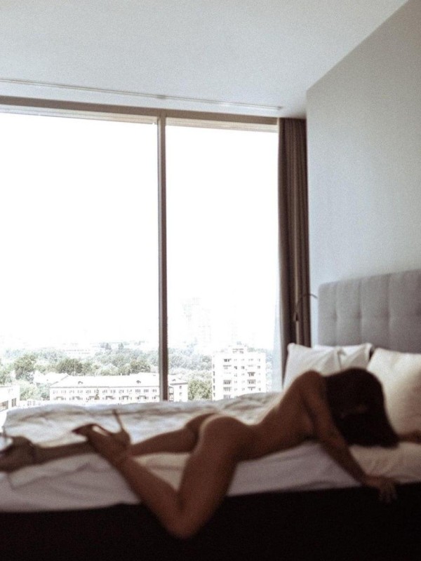 Юлечка привлекательная девушка из Зеленокумска цена от 5000 руб