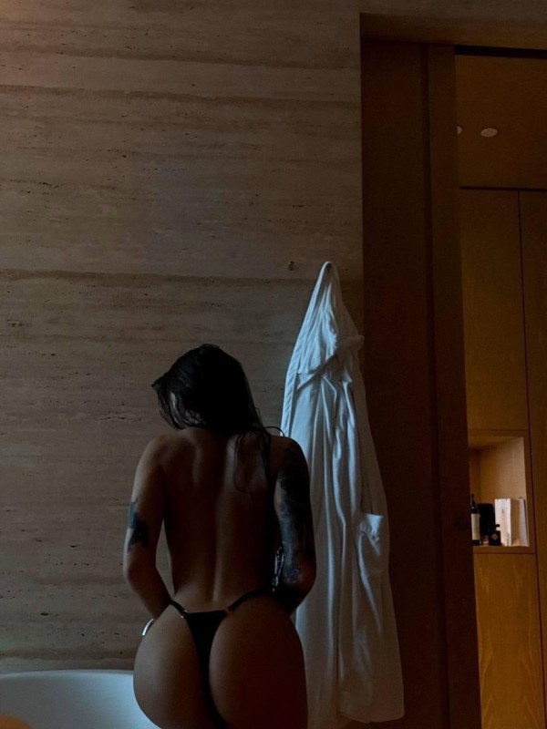 Маргоша привлекательная девушка из Зеленокумска цена от 7000 руб