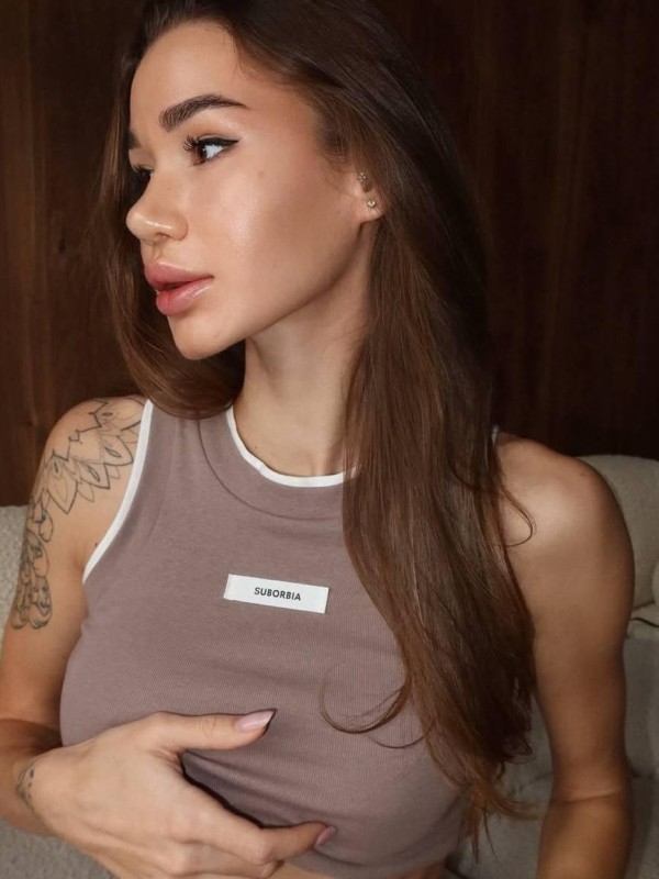 Регина привлекательная девушка из Зеленокумска цена от 7000 руб